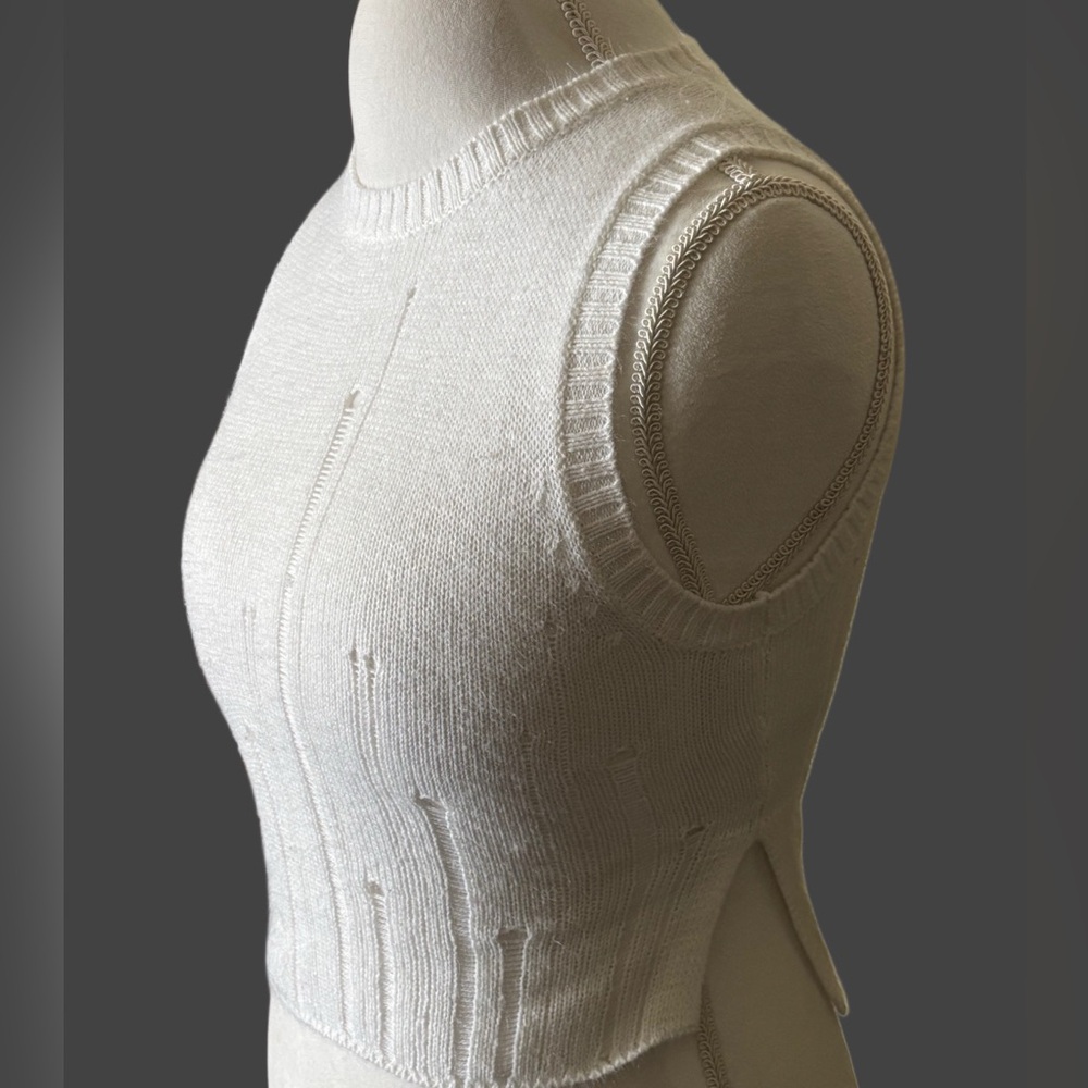 Wild Fable XS Distressed White Knit Tank Top - Picture 4 of 8